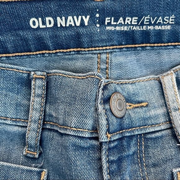 OLD NAVY Flare Mid Rise Light Wash Jeans Size 2 - Picture 7 of 12